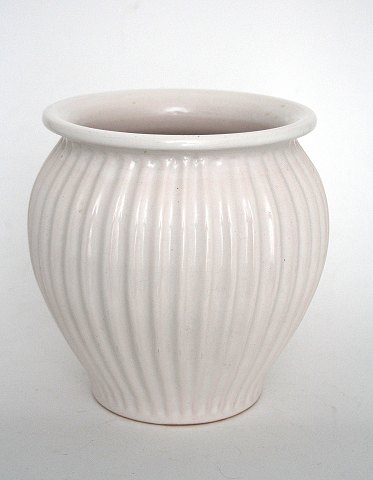 Stor rillet vase, Hjorth