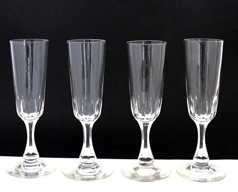 4 Derby champagnefløjter