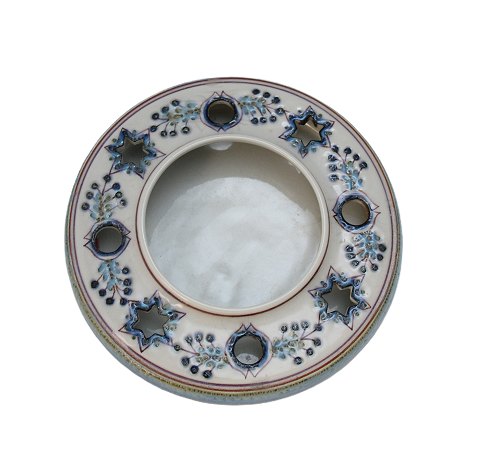 Julestage, Tenera, Aluminia